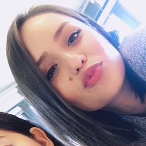 Meet your Posher, Fabiola